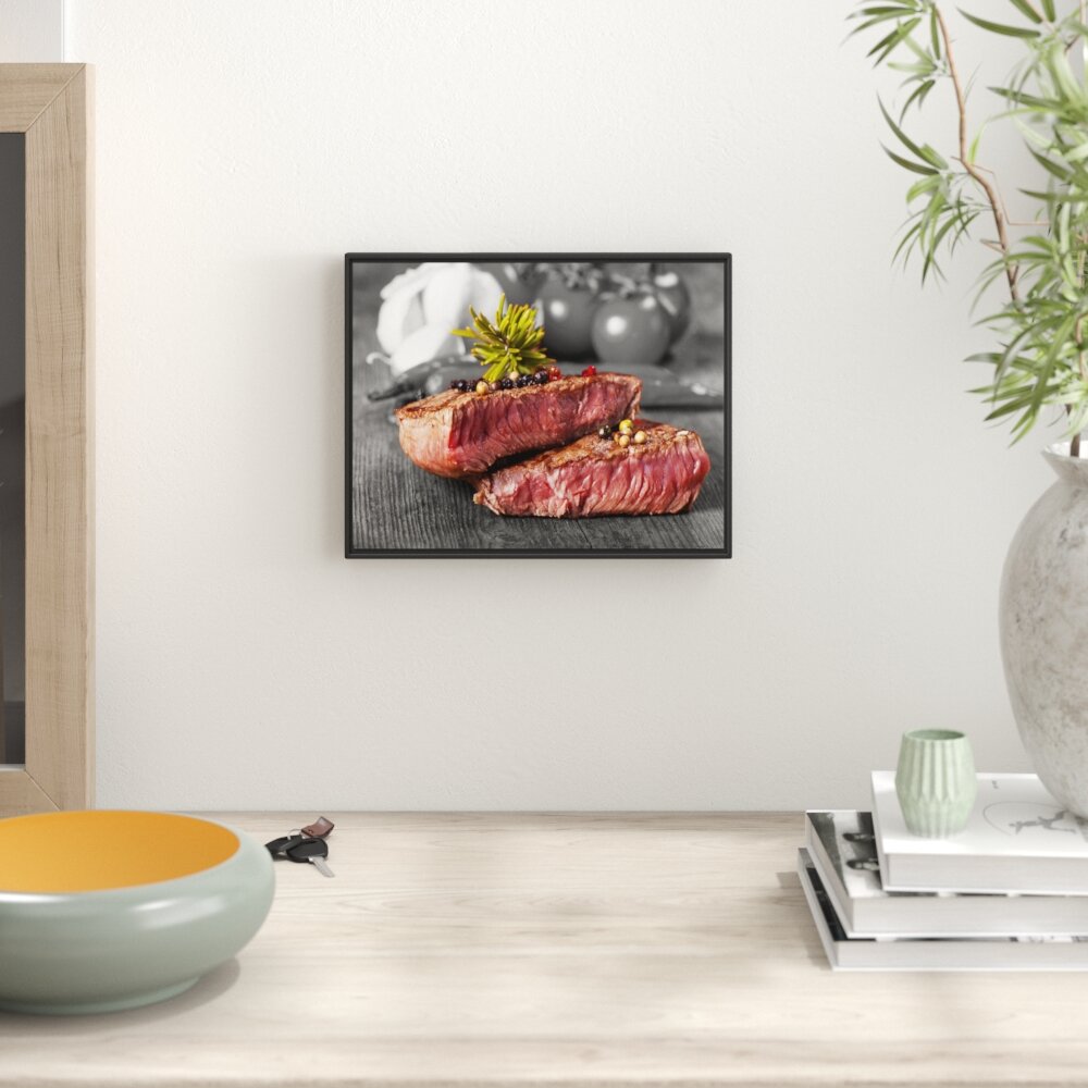 Gerahmtes Wandbild Leckeres Pfeffer Steak Medium