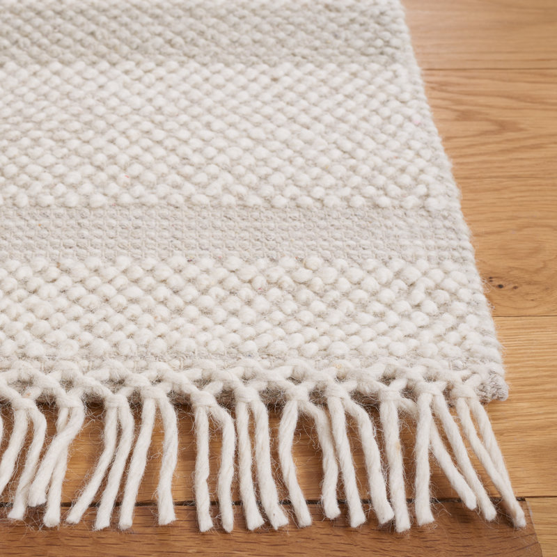 Charvik Machine Made Area Rug in Ivory/Gray, Rectangle 8' x 10'