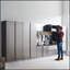Armoire de garage murale gris Nova Series avec portes à fermeture douce et compartiments de rangement profonds Nova