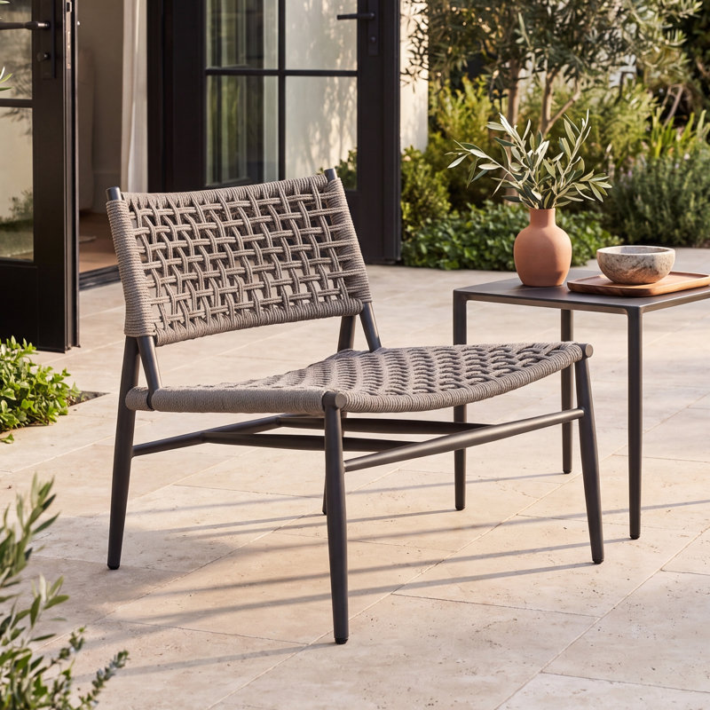 Doxie Outdoor Lounge Chair