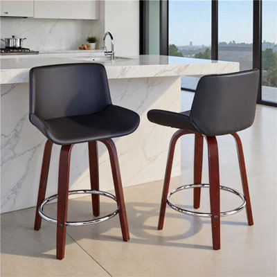 Fixed-Height Counter Stool with Swivel in Mahogany Wood, Chrome Metal Footrest and Black Faux Leather - Set of 2