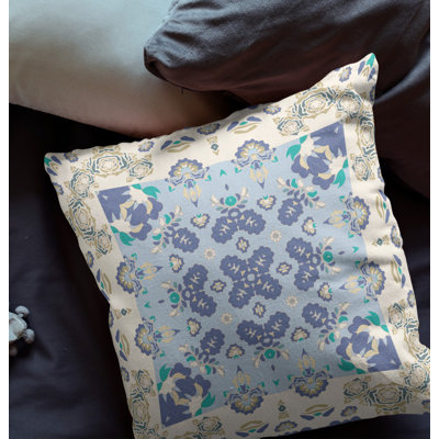 Coussin décoratif 26 po x 26 po Broadcloth