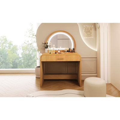 Coiffeuse naturelle de 99 cm avec miroir tactile et tiroir, offrant un espace de rangement suffisant pour les cosmétiques, bords arrondis, installation facile dans la chambre, miroir de maquillage, tiroir de rangement pour les bijoux.