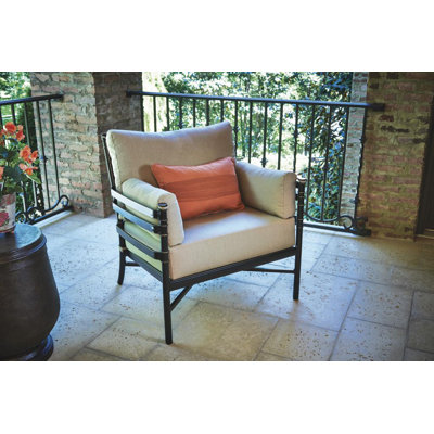 Chaise de patio avec coussins Sunbrella Lancaster