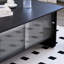 Table basse rectangulaire moderne minimaliste de 47 po avec porte coulissante en verre, idéale pour le salon, la chambre à coucher, le bureau, facile à assembler, noir