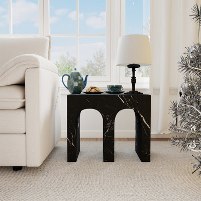 Table d'appoint en faux marbre en forme de M, table de bout moderne pour le salon / couloir