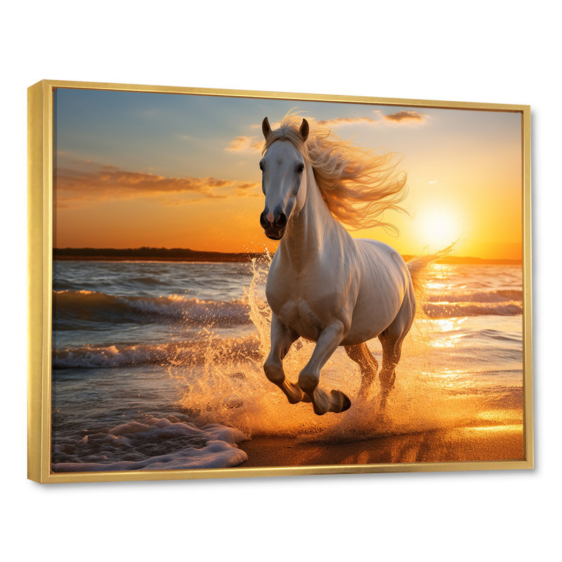 Cheval sauvage qui court sur la plage 1 - Reproduction encadrée de plage côtière, H 34 po x l 44 po x P 1,5 po