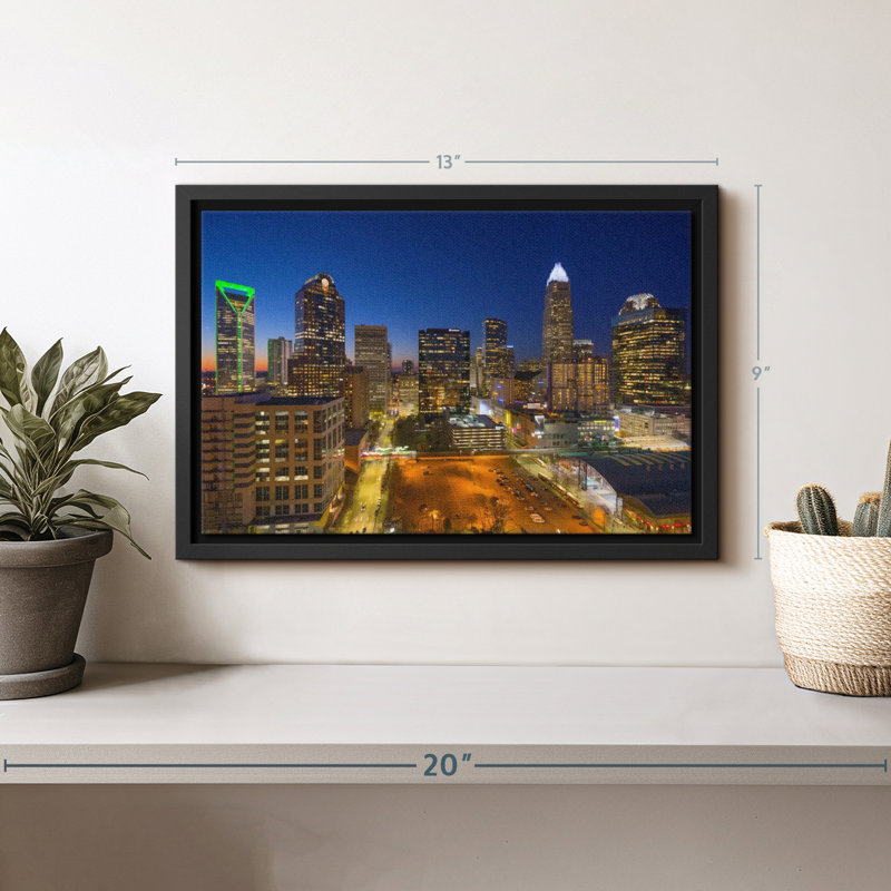 «Charlotte Night Skyline Wall Art», H 13 po x l 9 po