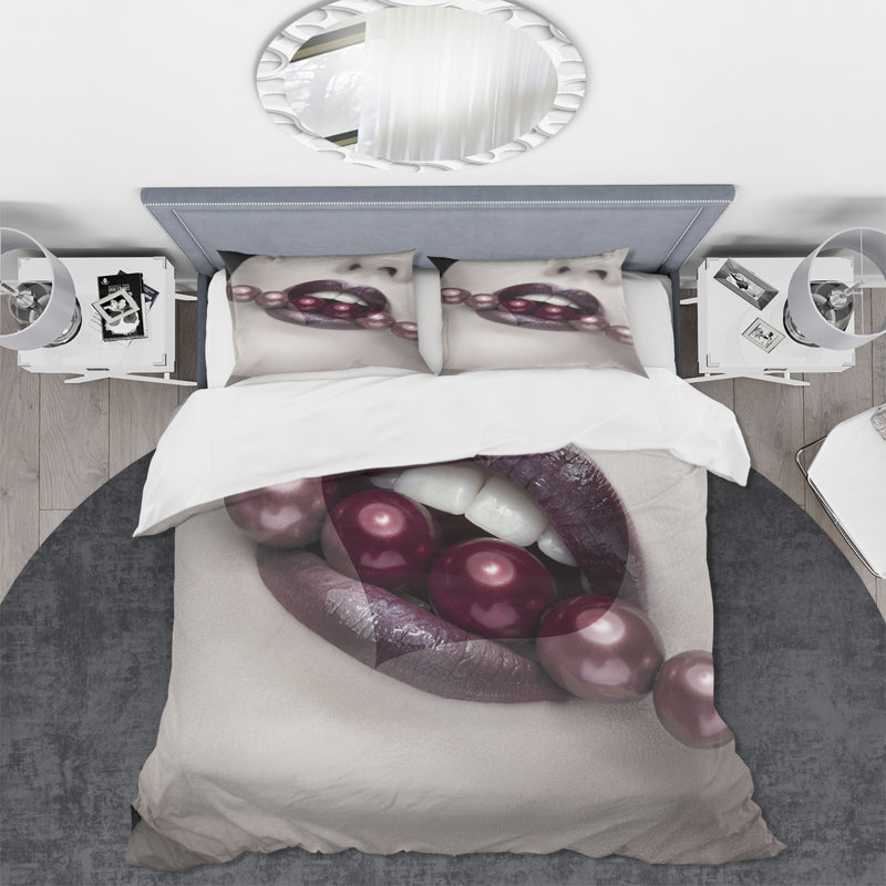 Cœur en forme de lèvres avec des perles dans la bouche - Ensemble de housse de couette moderne - Polyester en microfibre