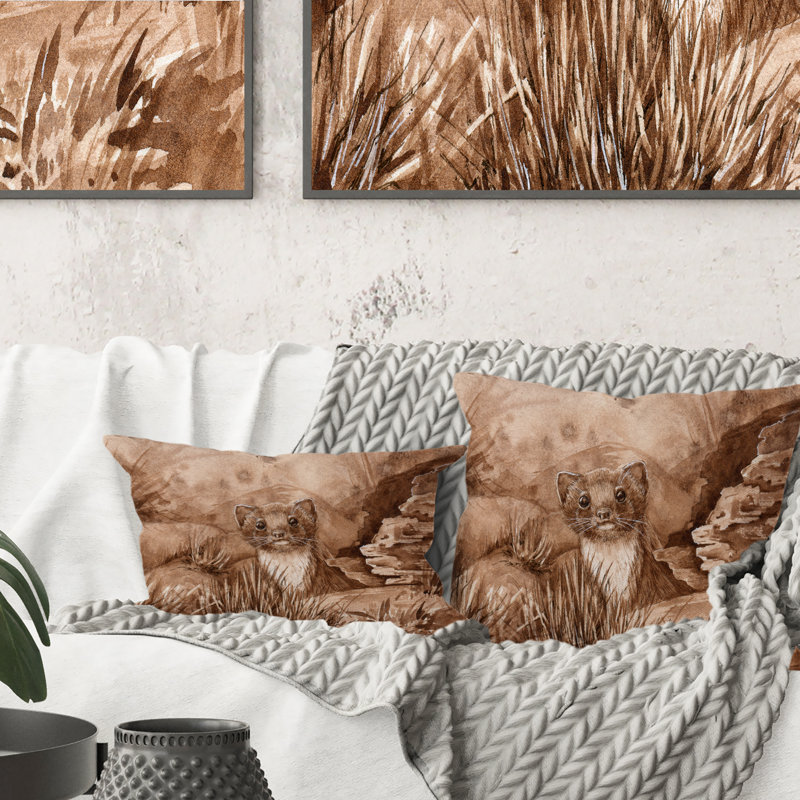 Coussin Wild Weasel In The Forest, 16 po x 16 po