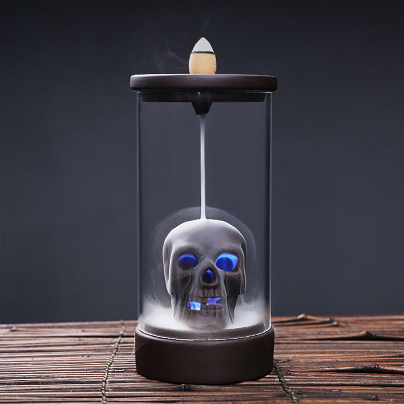 Porte-encens en céramique avec 45 cônes Skull