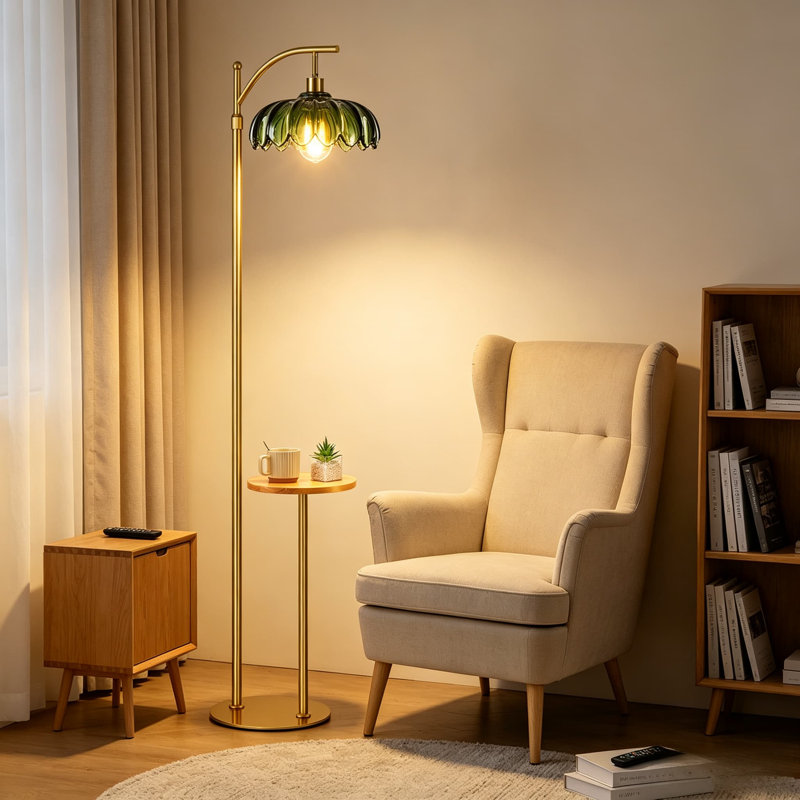 Lampe sur pied en verre Mid-Century moderne avec finition dorée, télécommande à intensité variable, hauteur réglable et abat-jour vert rétro pour le salon ou la chambre à coucher