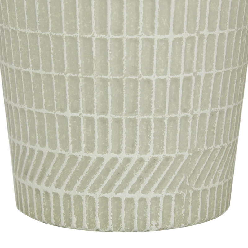 Vase décoratif en métal texturé