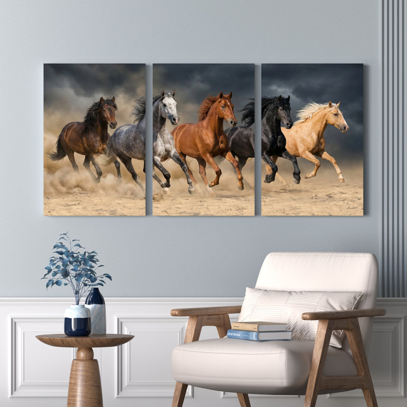 Ensemble de 3 tableaux sur toile représentant des chevaux au galop, 2030