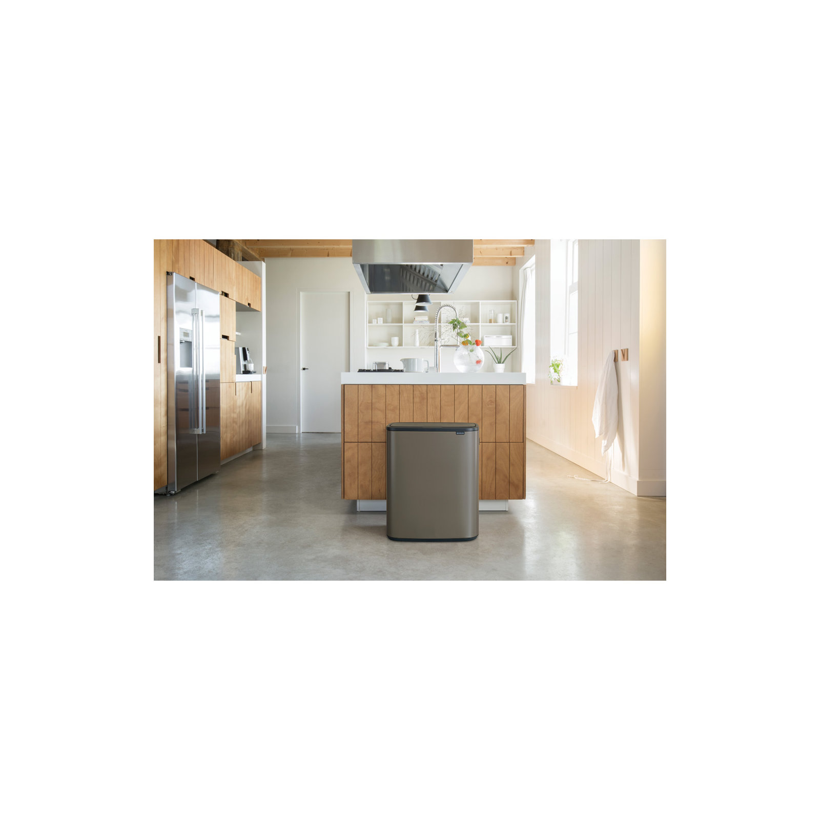 Brabantia Bo Touch Top Trash Can, 16 Gallon, Platinum