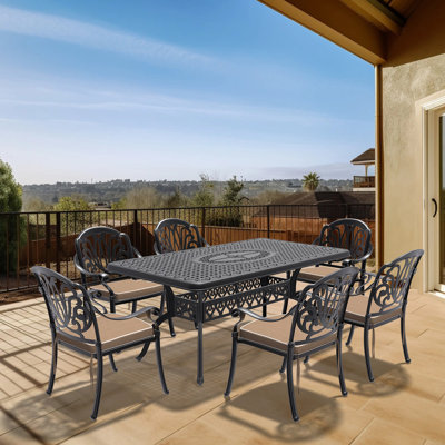 Ensemble de 7 pièces de mobilier de patio en aluminium coulé avec cadre noir et coussins bruns