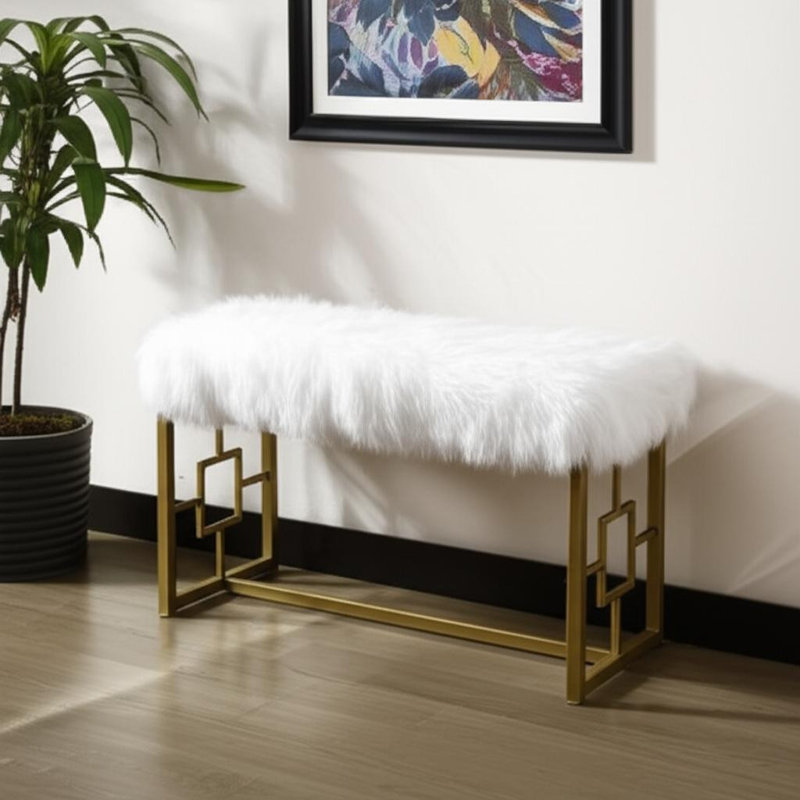 Banc rembourré en fausse fourrure de 18 po blanc et or Gracie Mills