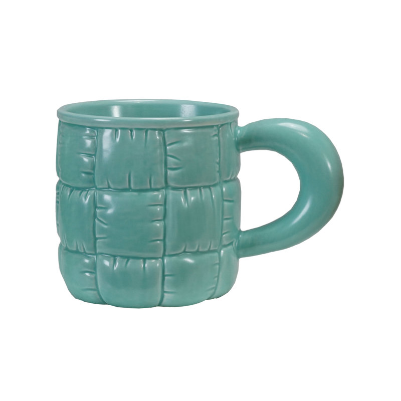 Tasse en grès matelassé Puffer (chaque pièce peut varier)