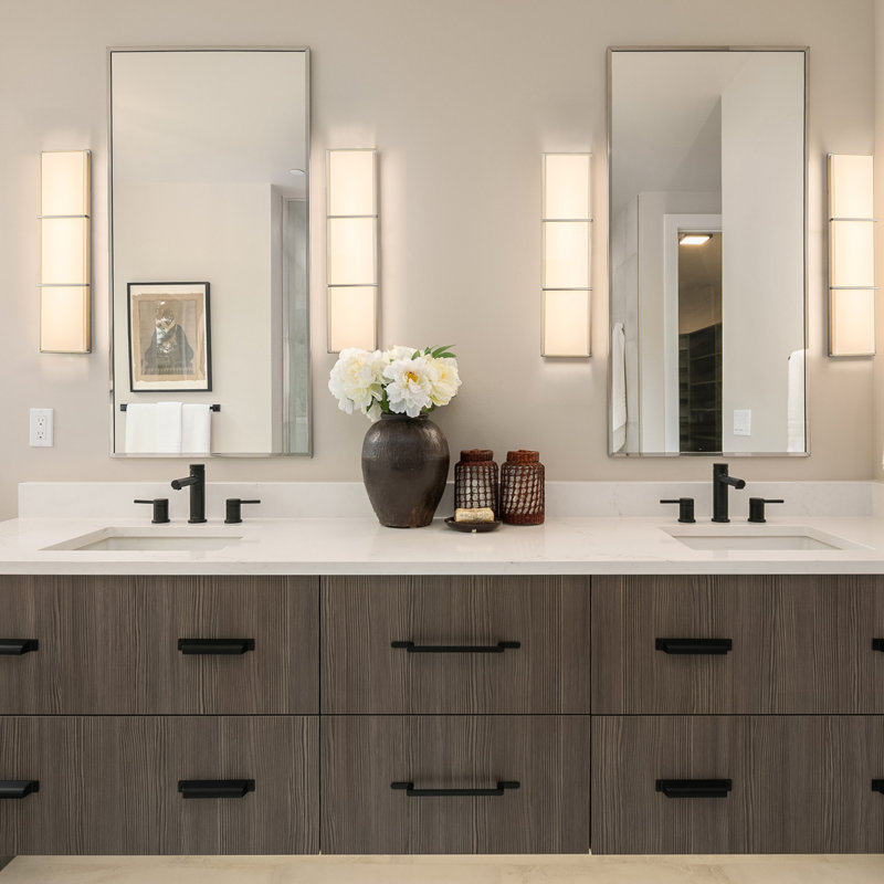 Dimmable LED Vanity Light
