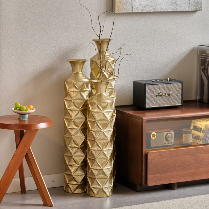Ensemble de 3 vases en métal pour la décoration intérieure