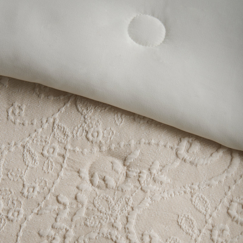 Amelia Jacquard 220x230cm Bedspread