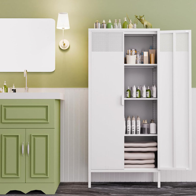 L'armoire de rangement en métal, d'une hauteur de 61 pouces, est équipée de tablettes réglables et convient aux maisons et aux cuisines. (Blanc)