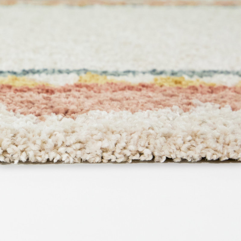 Ginette Coral/Cream Scallop Border Area Rug, Coral/Cream, 7'10" x 10'