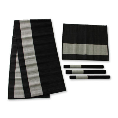 Birkir 5 Piece Natural Fiber Dining Linen Set