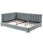 Lit Mid-Century pleine grandeur, en velours gris, rembourré avec un cadre relaxant et élégant pour la maison, rembourrage confortable-149889494