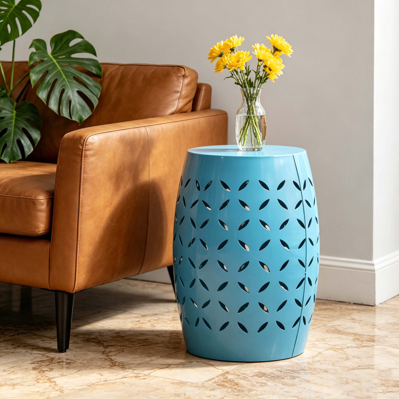 Table d'appoint cylindrique en métal bleu vif, table de bout industrielle intérieure / extérieure de 12 po de largeur avec découpe en treillis