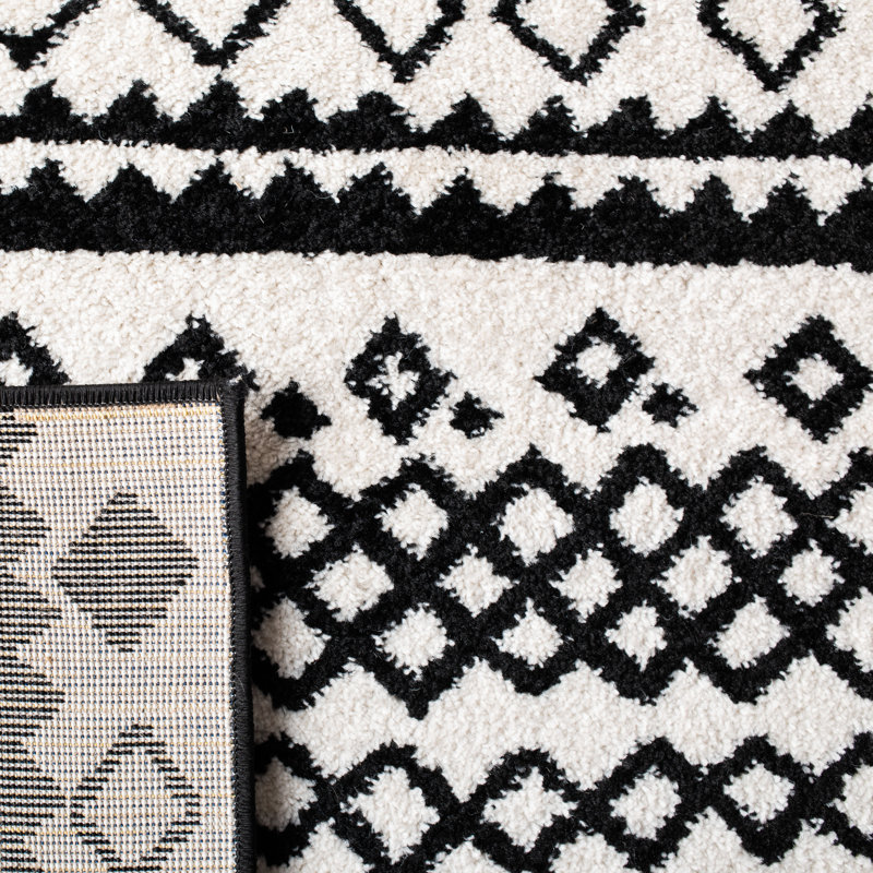 Swiney Geometric Hand Woven Area Rug, Rectangle 61 x 91 cm