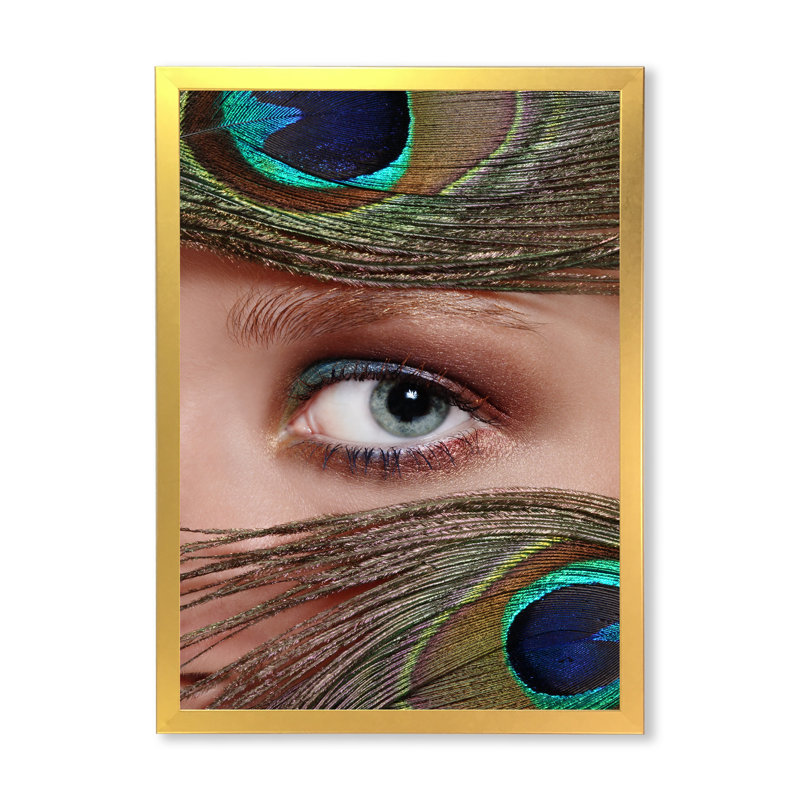 Œil et plumes de paon - Photographie sur toile, Toile encadrée d'or, H 40 po x l 30 po x 1,5 po