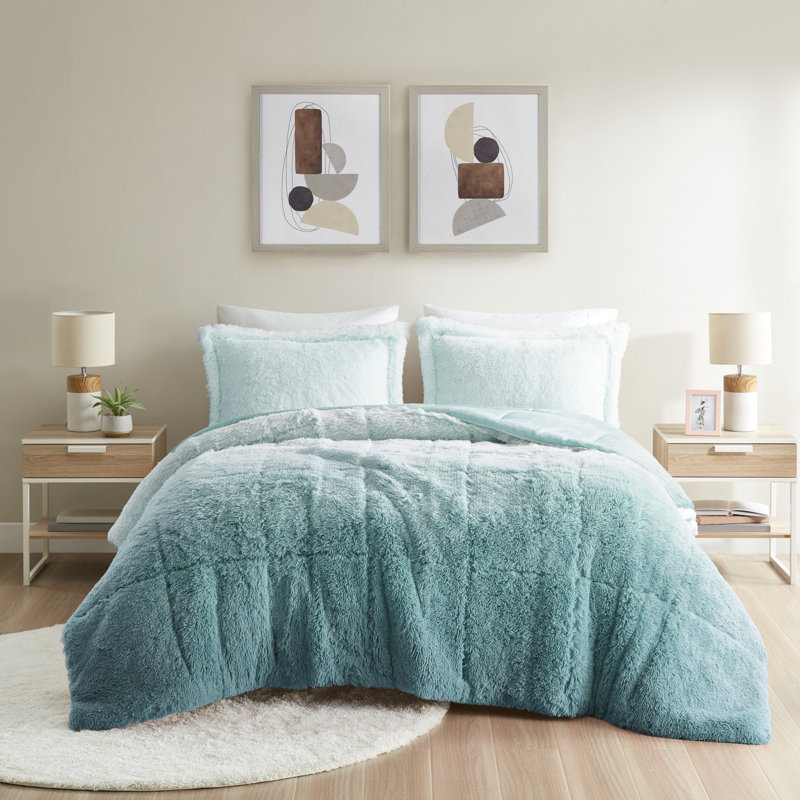 Brielle Shaggy Faux Fur Comforter Set with Faux Mink Reverse, Full/Queen Comforter + 2 Standard Shams, Aqua Ombre