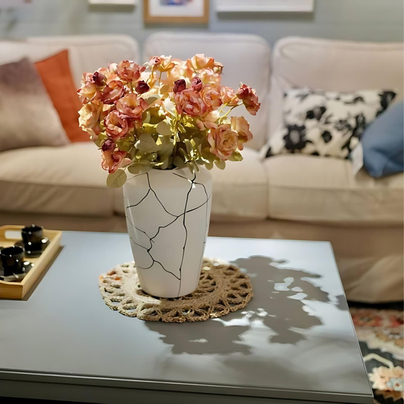 Dieuwke Ceramic / Porcelain Table Vase