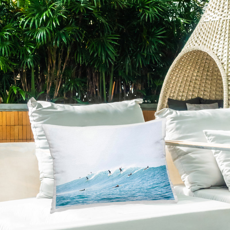 Coussin d'extérieur Blue Wave Surfers par Sissi et Seb