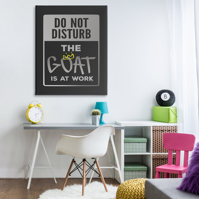 Art mural sur toile "Do not perturber", design par Lux + Me Designs, H 48 po x l 36 po