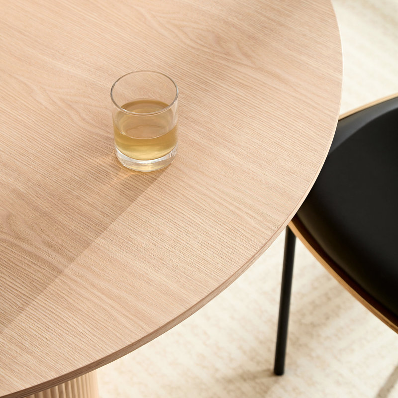 Table de salle à manger de style moderne Mid-Century - 46,09 po petit bureau rond en chêne 46,09 po Charisma