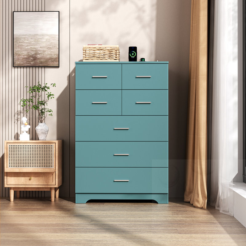 Armoire en bois à 7 tiroirs avec prise de courant intégrée, Vert clair