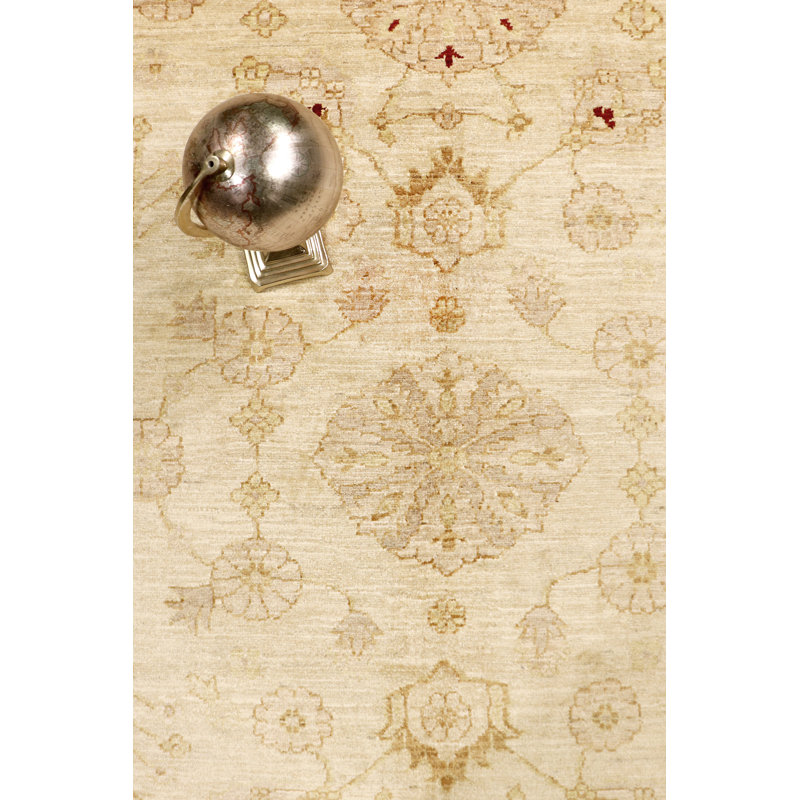 Melody Hand Knotted Wool Oriental Area Rug in Ivory/Red, Rectangle 8' x 10'