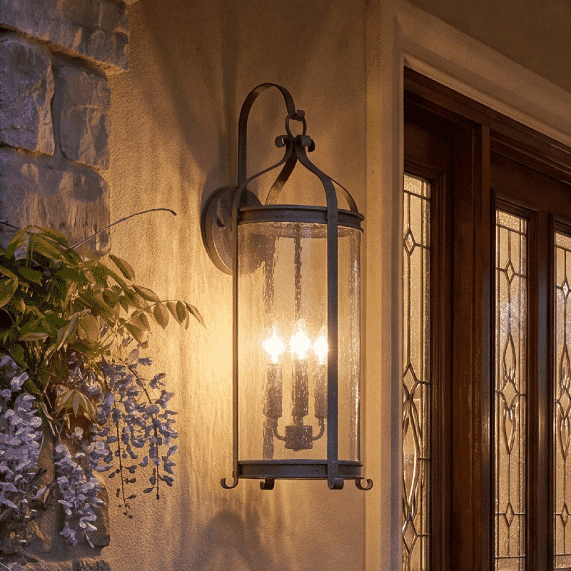 Lanterne murale d'extérieur 3 lumières en oxyde de fer Preston, 26"H x 10.5"W x 11.38"L, 3