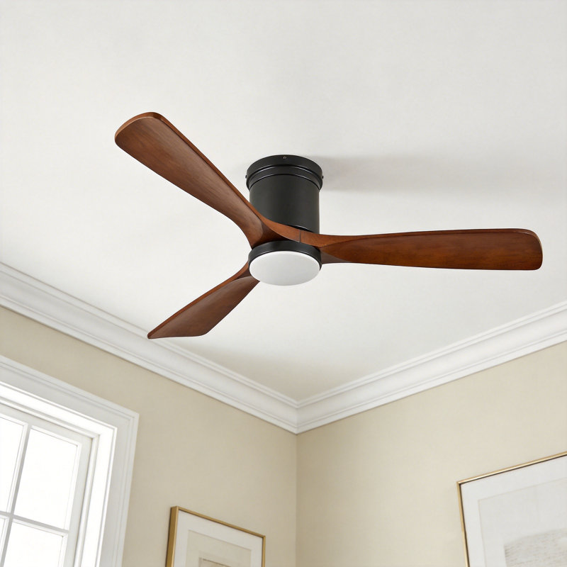 Ventilateur de plafond intelligent à profil bas avec lumière DEL à intensité variable, télécommande et pales en bois massif