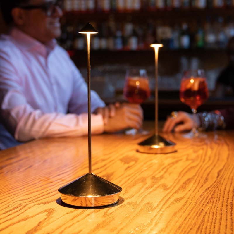 Pina Pro Table Lamp, Copper Leaf