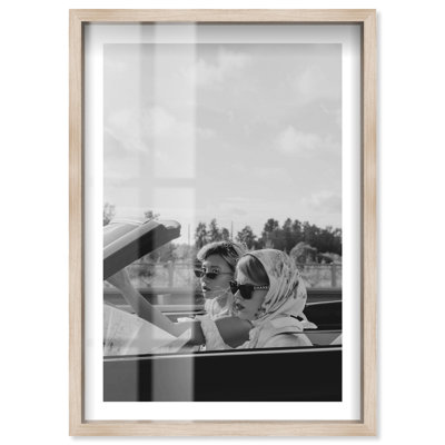 «Fashionablement Late Shadowbox Print» par Notoriart