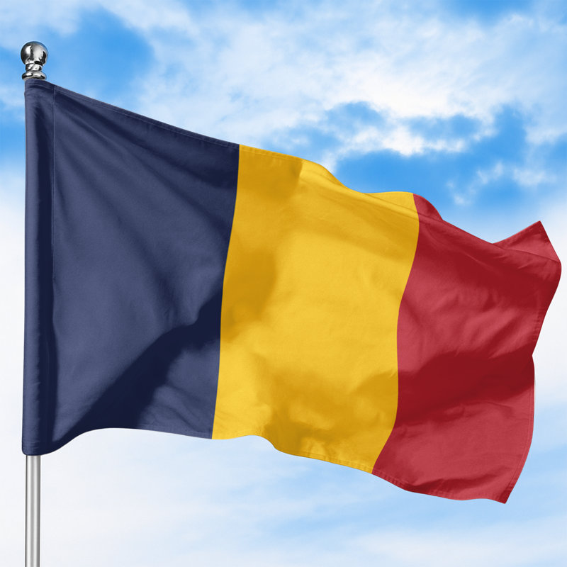 Drapeau extérieur du Tchad (1 x 1,5 pi) par - Polyester durable, résistant à la décoloration, œillets doubles, laiton - Drapeau d'Afrique centrale imprimé en HD - fabriqué aux États-Unis