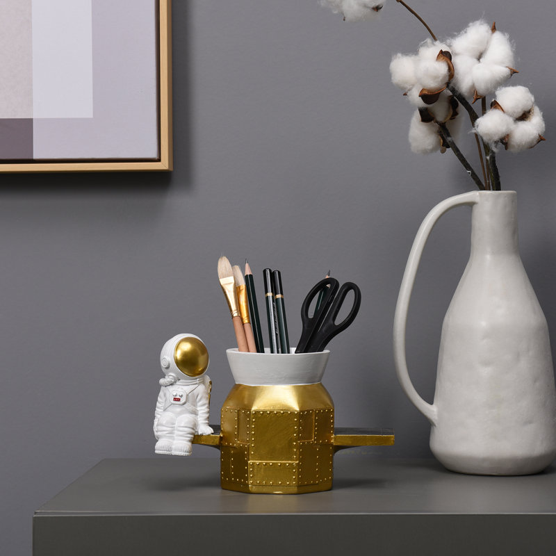 Maelly Metal Pen Holder