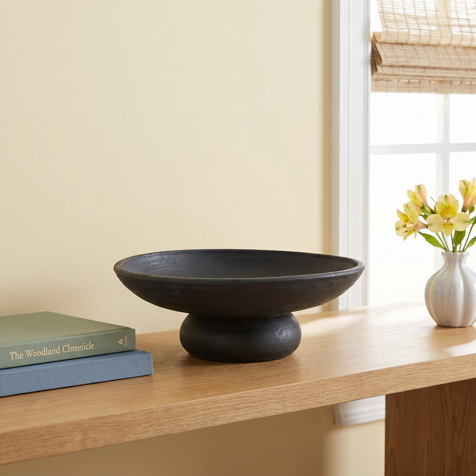Perla Bowls, Aged Black Terracotta