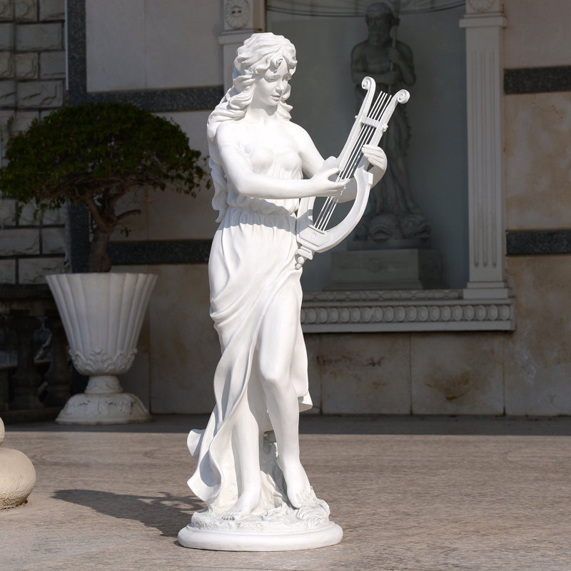 Statue femme avec harpe