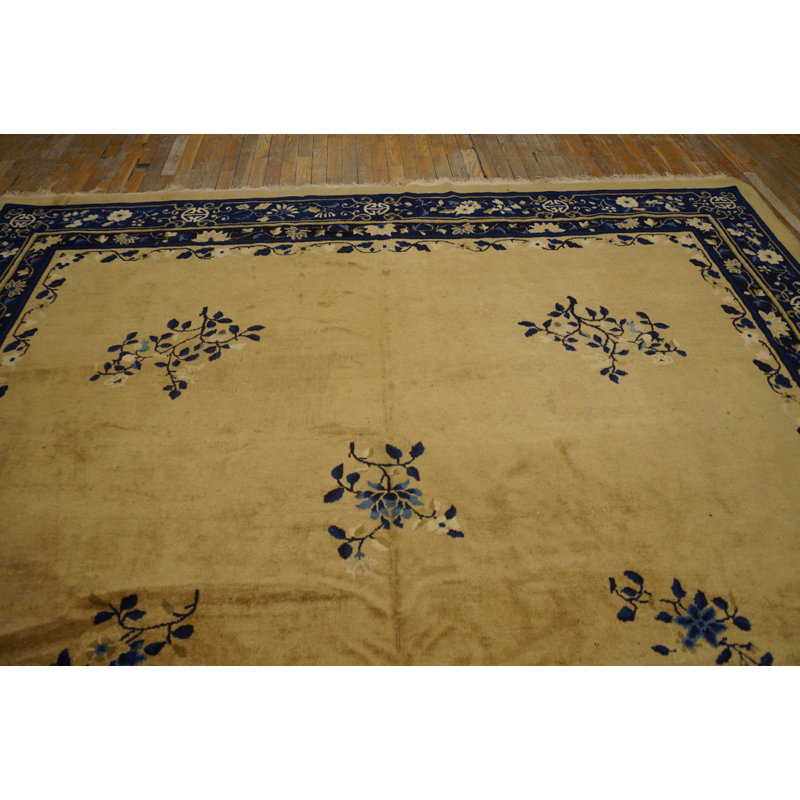 Hand Knotted Wool Oriental Area Rug in Beige