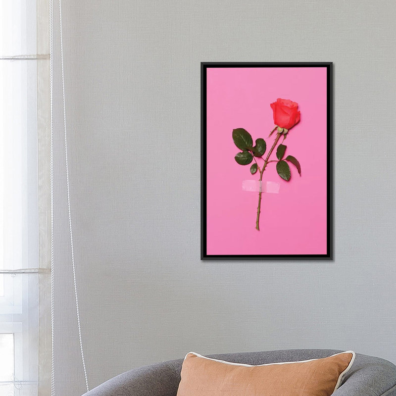 «Wallflower» par Honeymoon Hotel - impression sur toile tendue, H 26 po x l 18 po x P 1,5 po, Toile avec cadre noir
