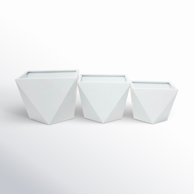 Esma Metal Planter, White